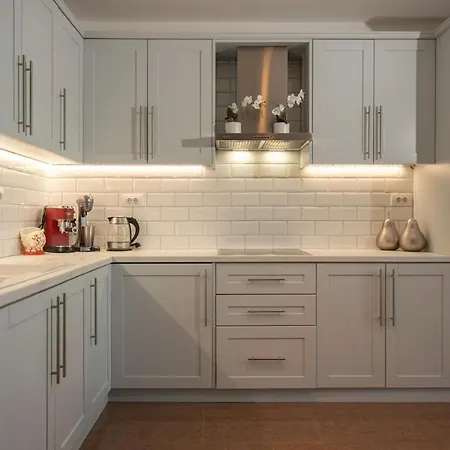 Kiki, Kiotari * Asklipiion