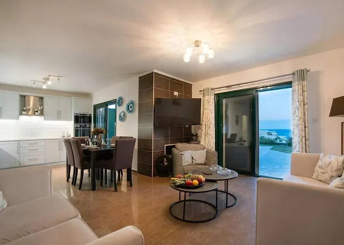 Kiki, Kiotari Вилла